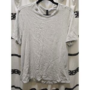 Lululemon light gray heathered crew neck short sleeve athletic shirt size large